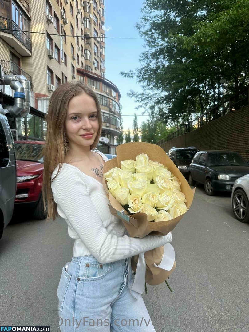 mzlovinmyself / veronica_flowers Nago OnlyFans  Przeciekłe zdjęcie #11