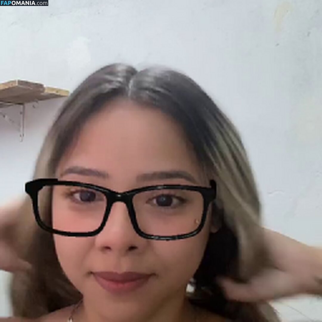 https: / maedostevan / viannaax / viannaax01 Nago OnlyFans  Przeciekłe zdjęcie #1