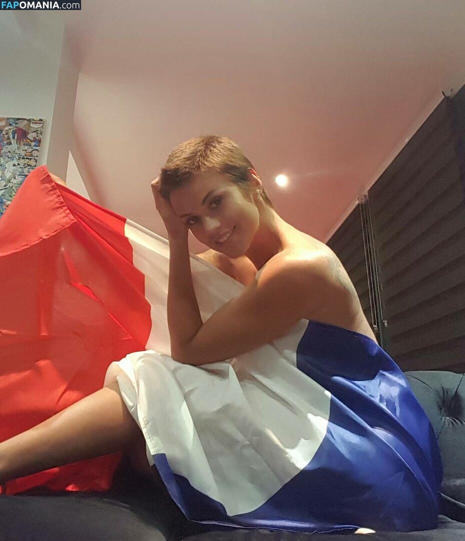 Vic Alouqua / vicalouquaoff / vicalouquaofficial / victoriafitfrance1 Nago OnlyFans  Przeciekłe zdjęcie #63
