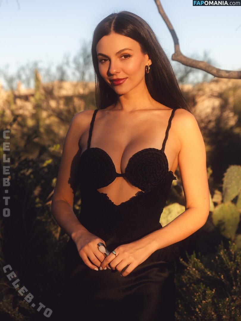 Victoria Justice / https: / victoriajustice Nago OnlyFans  Przeciekłe zdjęcie #79
