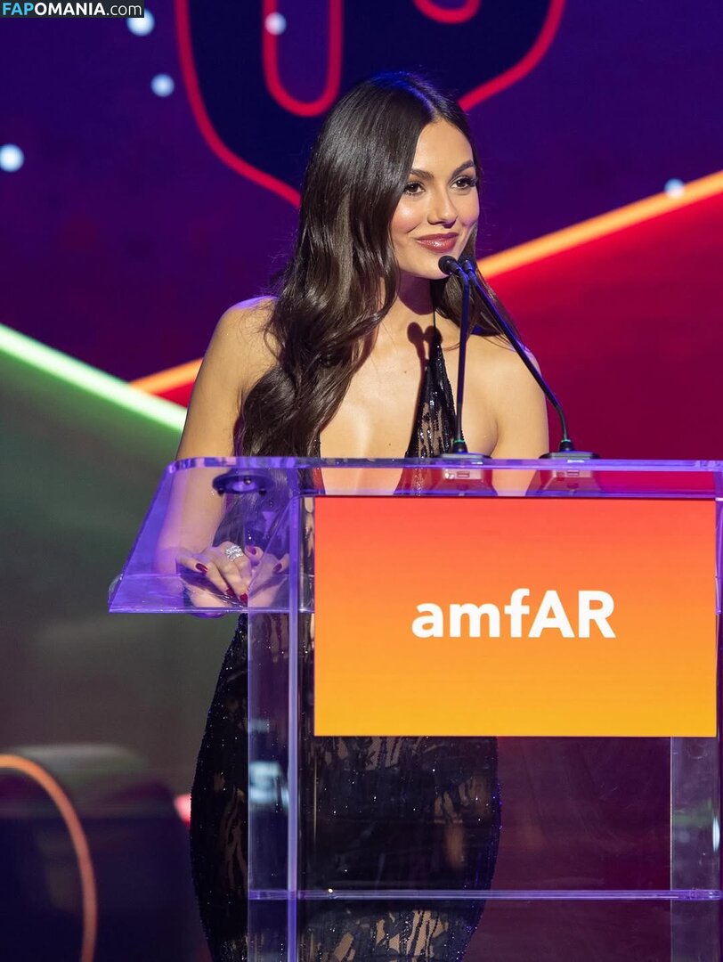 Victoria Justice / https: / victoriajustice Nago OnlyFans  Przeciekłe zdjęcie #115