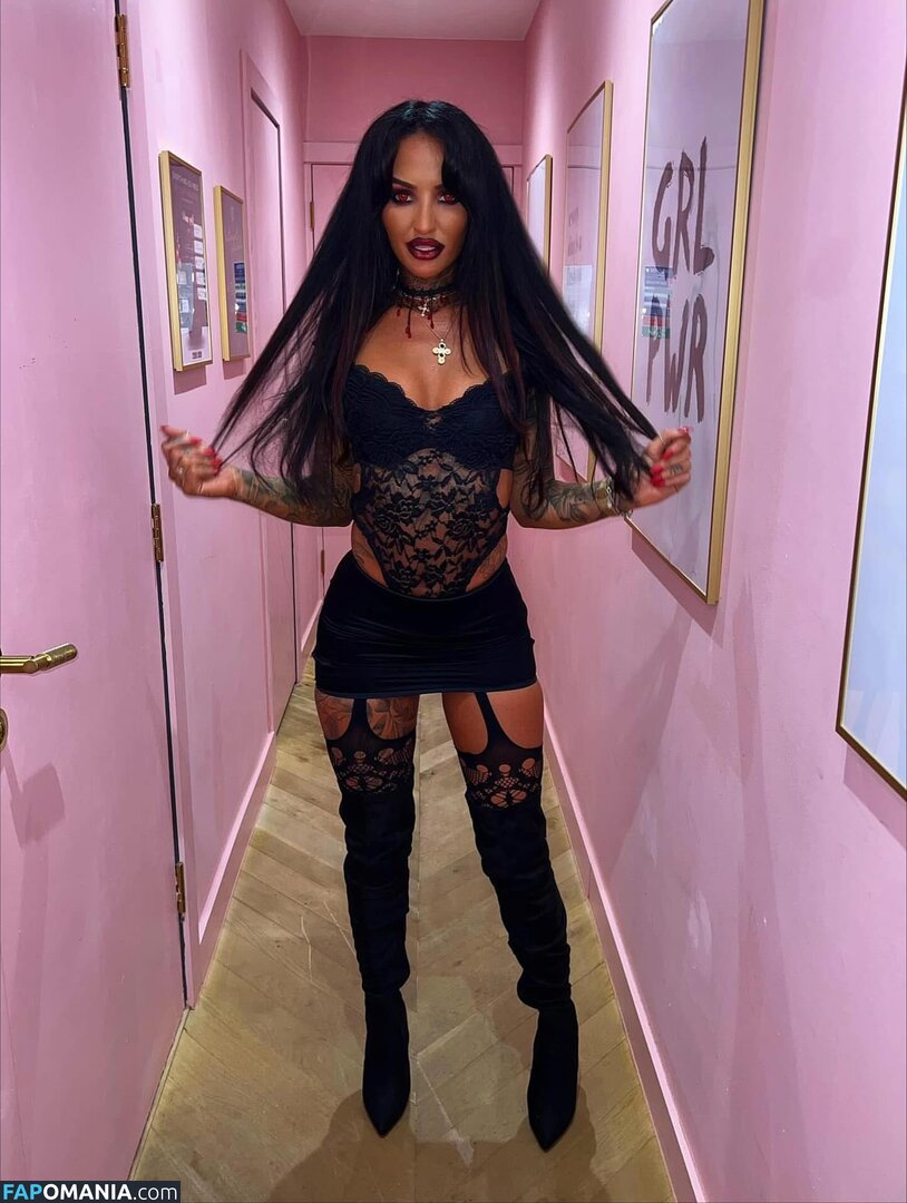 Vikki Blendell Nago OnlyFans  Przeciekłe zdjęcie #4