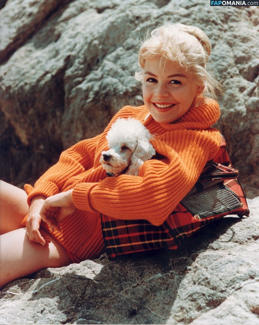 Vintage Sexy Celebs Nago OnlyFans  Przeciekłe zdjęcie #30