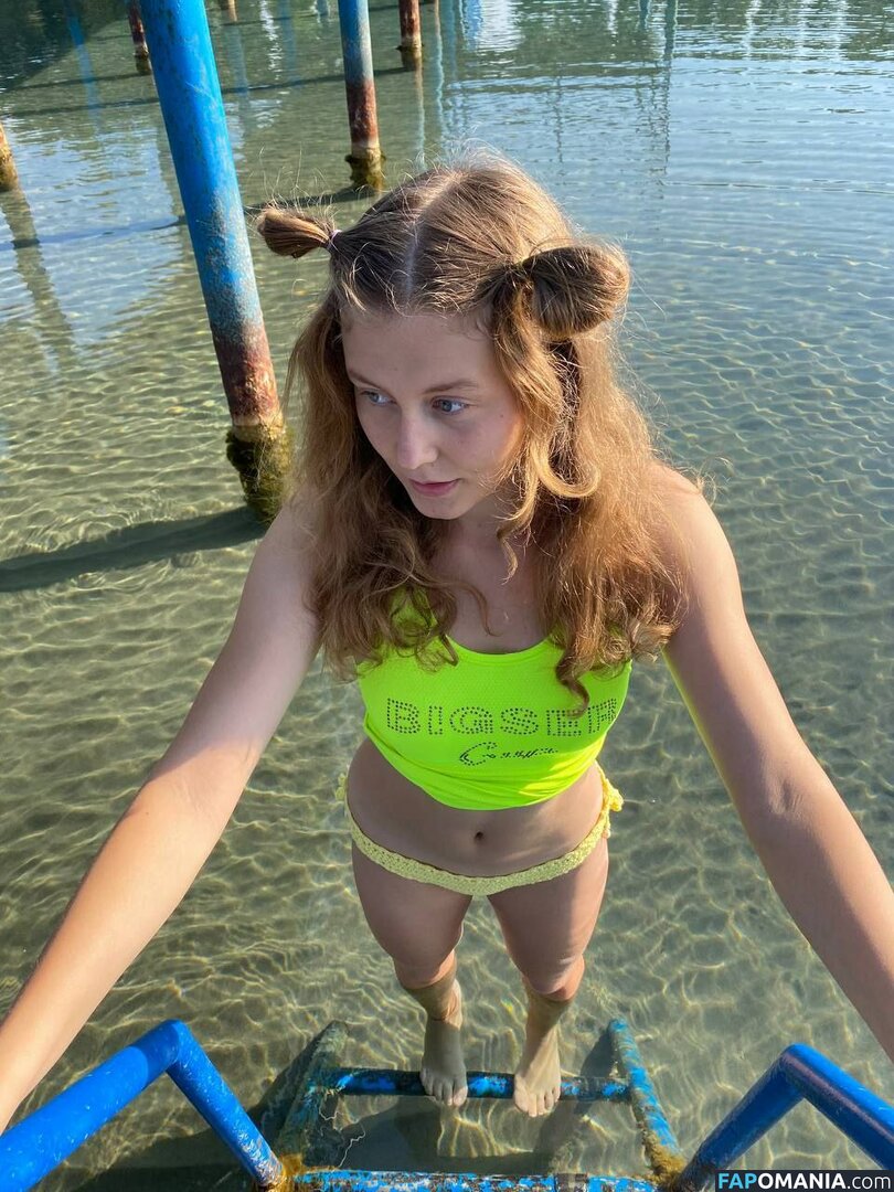 _vitaniemi01 / bloom.xvi / nayane_vitali01 / vitaniemi Nago OnlyFans  Przeciekłe zdjęcie #474