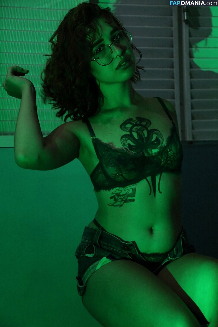 Von Poison / VonPoison_ / https: / von_poison / vonpoison Nago OnlyFans  Przeciekłe zdjęcie #3