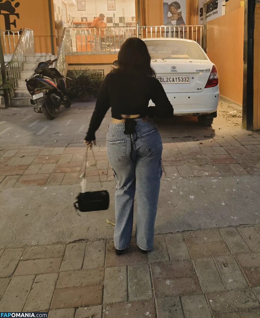 vr / vrindardddd_ Nago OnlyFans  Przeciekłe zdjęcie #1
