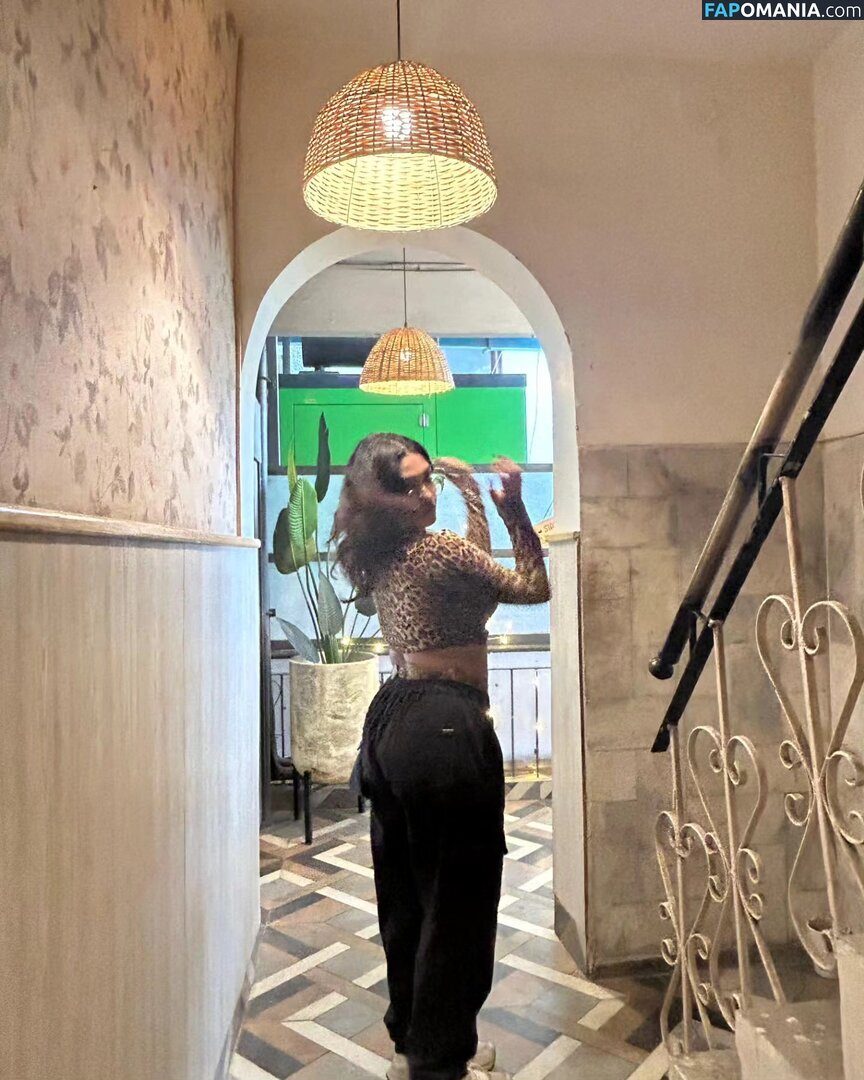 vr / vrindardddd_ Nago OnlyFans  Przeciekłe zdjęcie #6