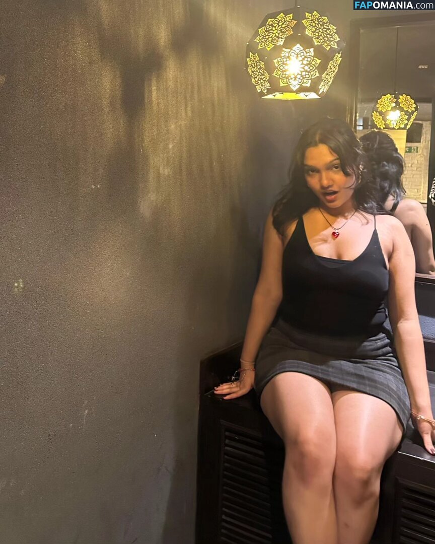 vr / vrindardddd_ Nago OnlyFans  Przeciekłe zdjęcie #13