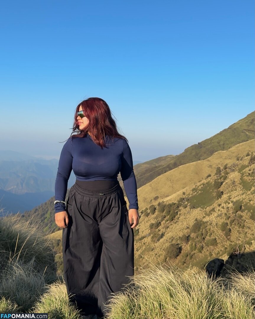Wanderlust.rawat / ammu_rawat19 Nago OnlyFans  Przeciekłe zdjęcie #5