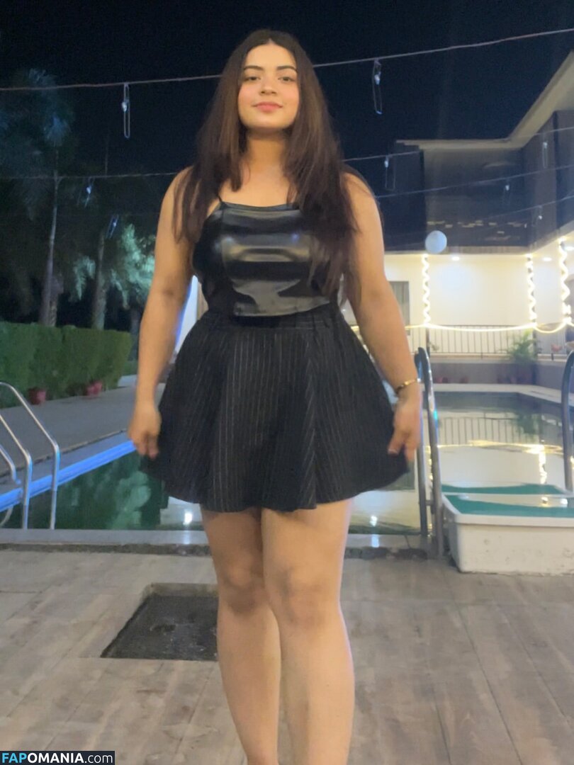 Wanderlust.rawat / ammu_rawat19 Nago OnlyFans  Przeciekłe zdjęcie #6