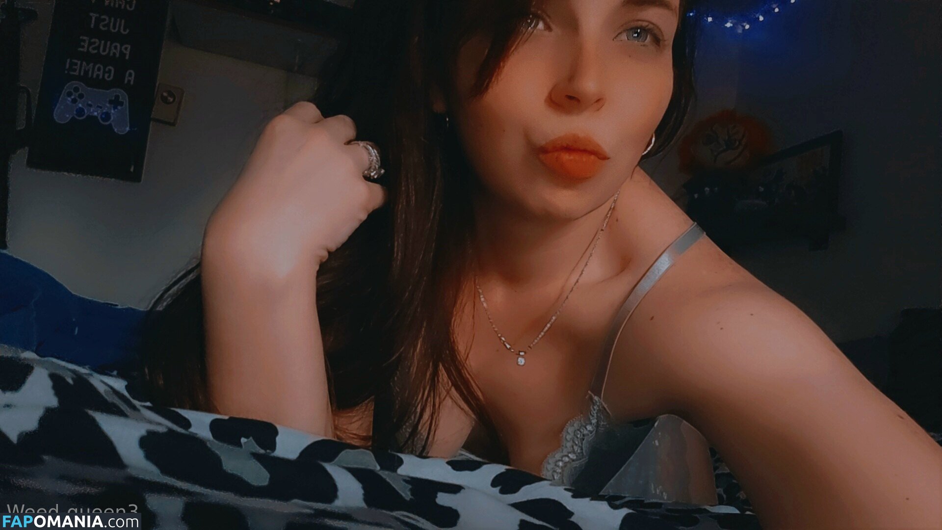 weedqueen33 / weedqueenofficialpage Nago OnlyFans  Przeciekłe zdjęcie #14