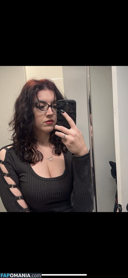 Wetsneakers / vstyle83 Nago OnlyFans  Przeciekłe zdjęcie #1