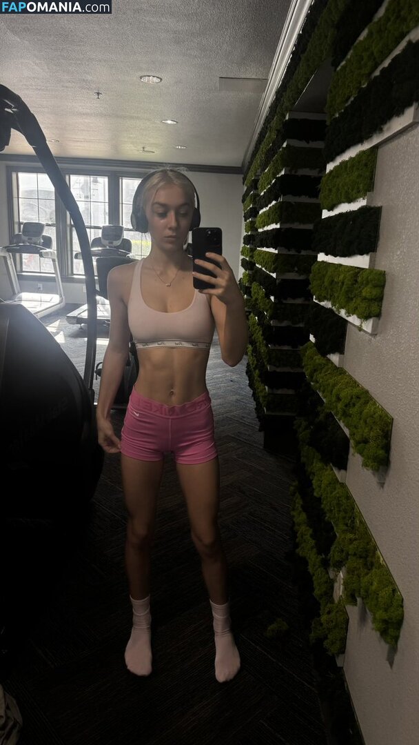 Whitemochaxoxo Nago OnlyFans  Przeciekłe zdjęcie #1