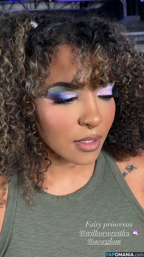 Willow Nightingale / willowwrestles Nago OnlyFans  Przeciekłe zdjęcie #1
