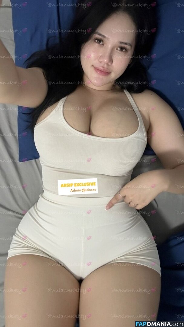 fitriwln / https: / wulannukhty / xxbbywlnn Nago OnlyFans  Przeciekłe zdjęcie #2