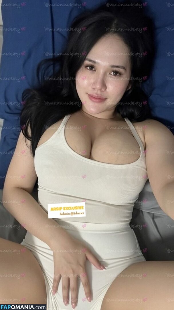 fitriwln / https: / wulannukhty / xxbbywlnn Nago OnlyFans  Przeciekłe zdjęcie #7