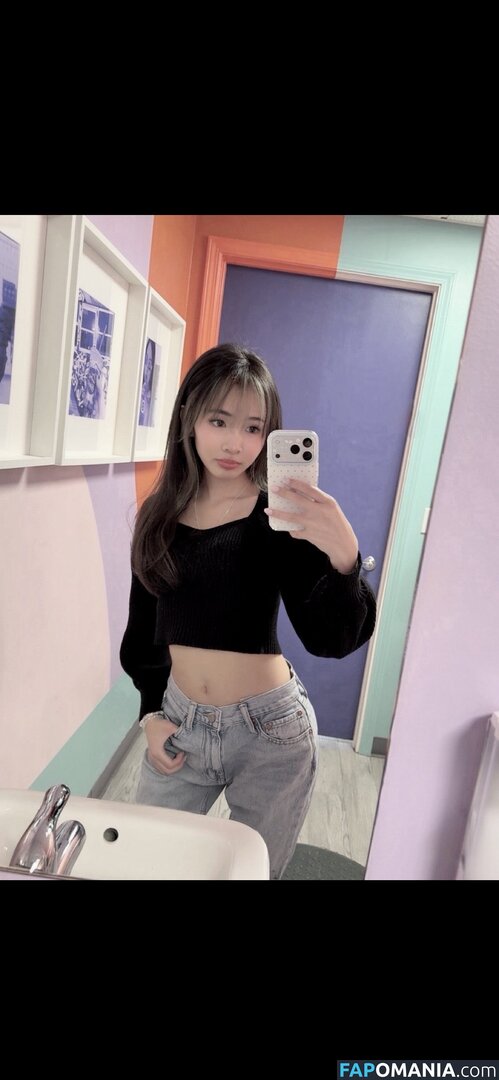https: / xbbysal Nago OnlyFans  Przeciekłe zdjęcie #3