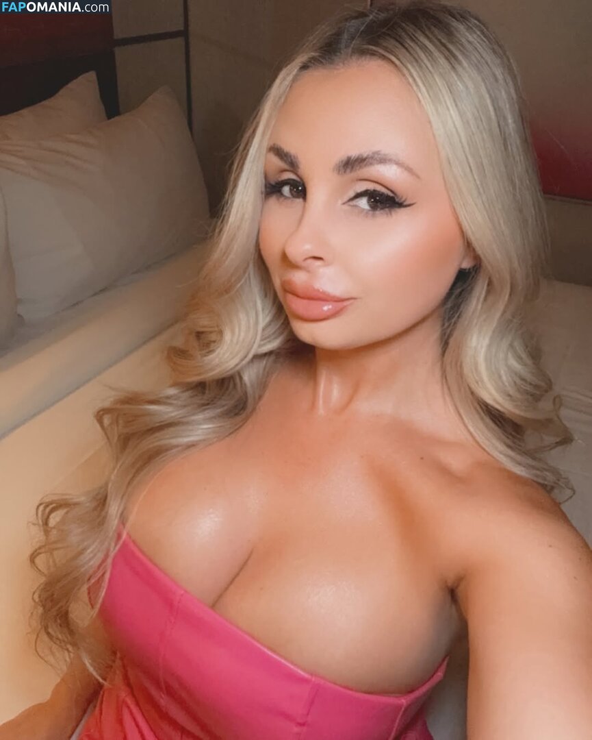_xchristiina Nago OnlyFans  Przeciekłe zdjęcie #11