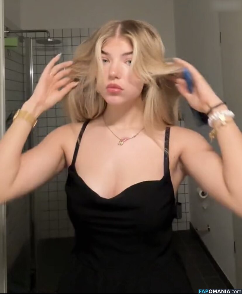 xFibii Nago OnlyFans  Przeciekłe zdjęcie #5