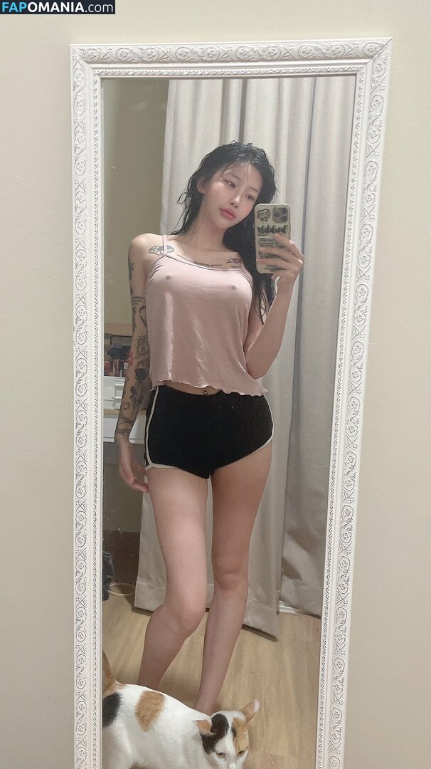 Xgina / https: Nago OnlyFans  Przeciekłe zdjęcie #2