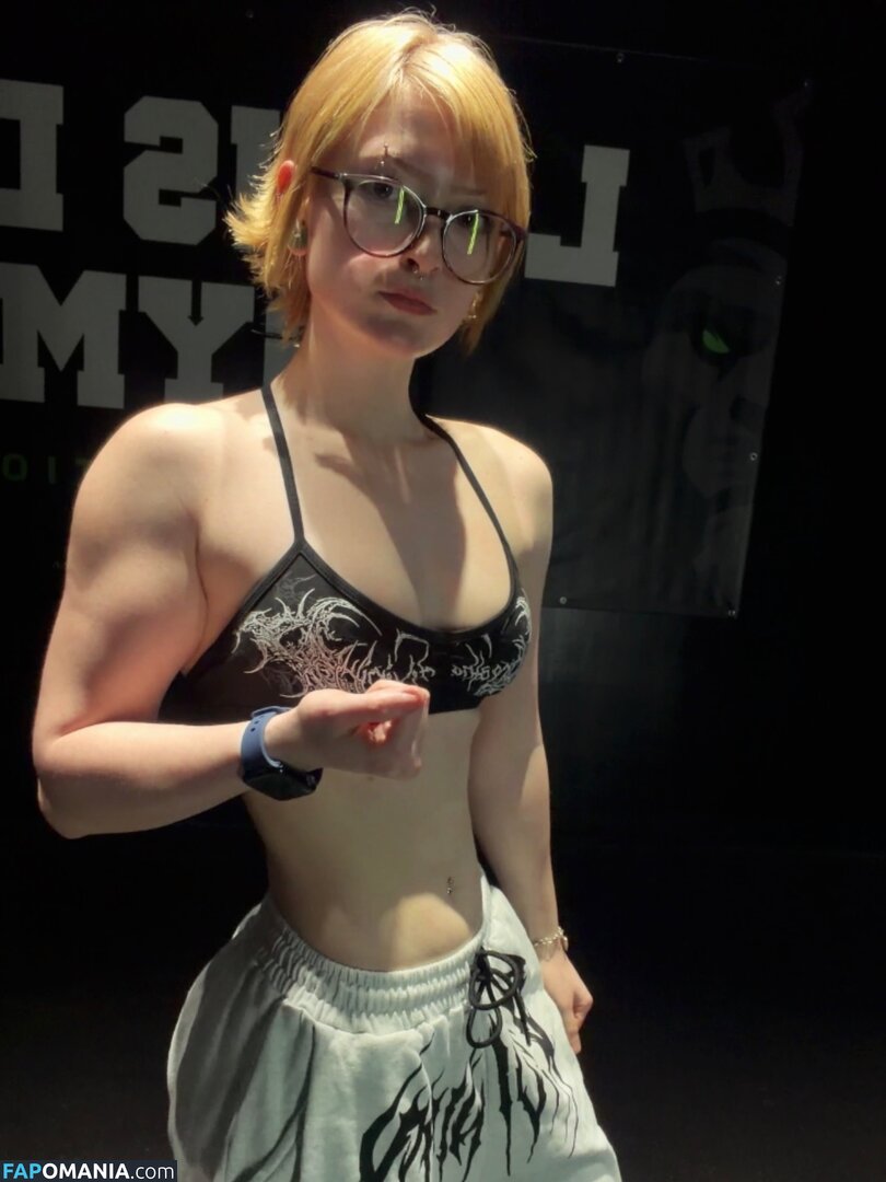 xxiluvkittyz Nago OnlyFans  Przeciekłe zdjęcie #4