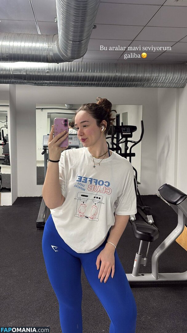 Yagmur Simsek / https: / rainsimsek98 / yagmrsmsk / yamursimseek Nago OnlyFans  Przeciekłe zdjęcie #10