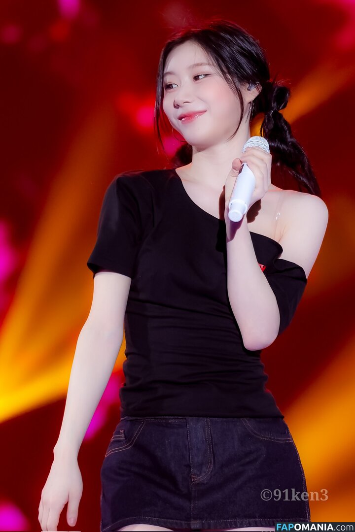 Hwang Ye-ji / ITZY (예지 / Yeji / yezyizhere Nago OnlyFans  Przeciekłe zdjęcie #39