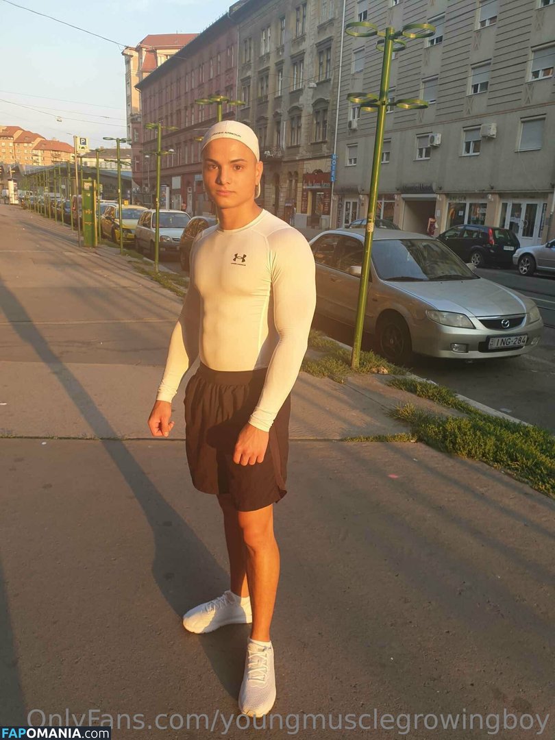 youngmusclegrowingboy Nago OnlyFans  Przeciekłe zdjęcie #24