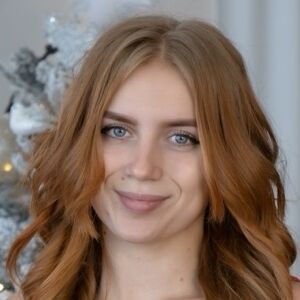 Yuliya Fox