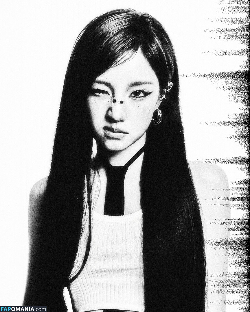 _Yuqi_ / https: / yuqisong.923 / yuqisun Nago OnlyFans  Przeciekłe zdjęcie #32