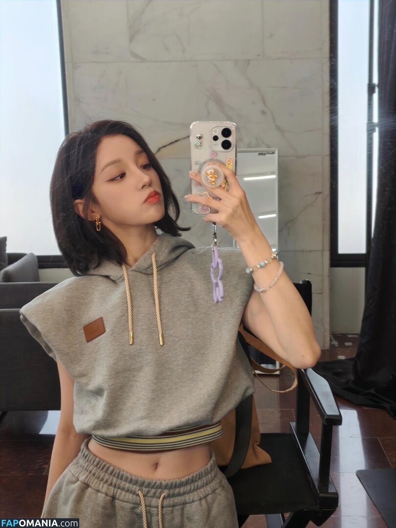 _Yuqi_ / https: / yuqisong.923 / yuqisun Nago OnlyFans  Przeciekłe zdjęcie #55