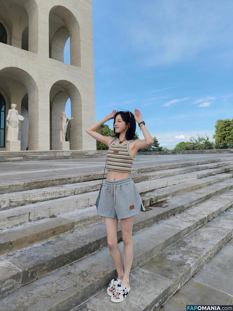_Yuqi_ / https: / yuqisong.923 / yuqisun Nago OnlyFans  Przeciekłe zdjęcie #64