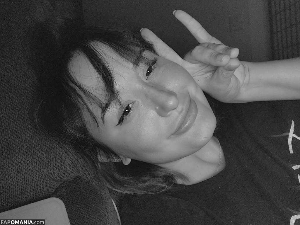 Yureta / yuretaO Nago OnlyFans  Przeciekłe zdjęcie #381