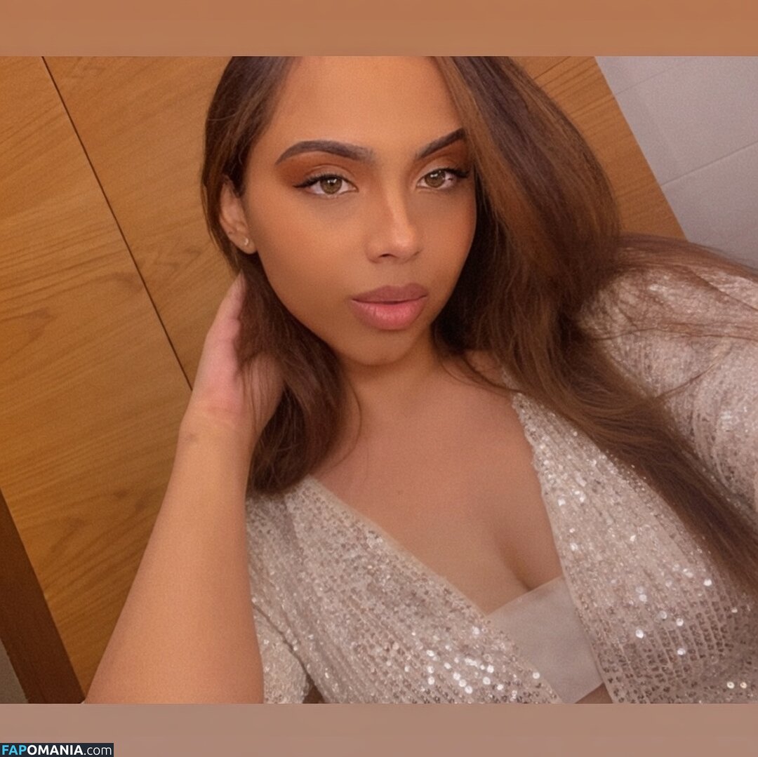 Yusr Murtada Nago OnlyFans  Przeciekłe zdjęcie #8