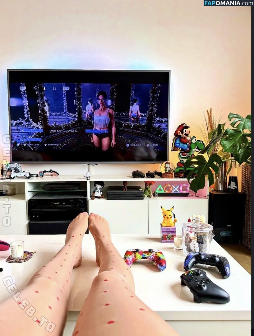 Yve.gaming / yvegaming1 Nago OnlyFans  Przeciekłe zdjęcie #1