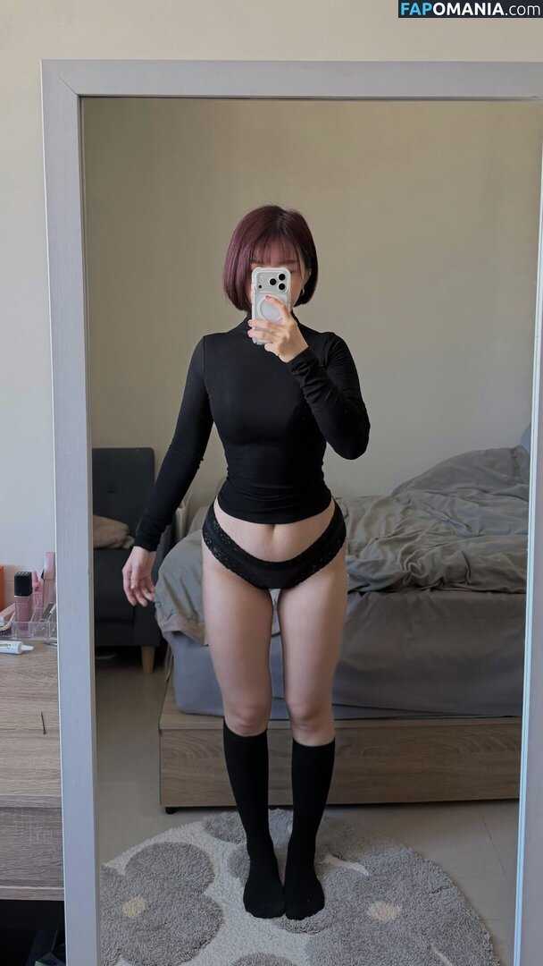 Yun / yyyun_0813 Nago OnlyFans  Przeciekłe zdjęcie #2