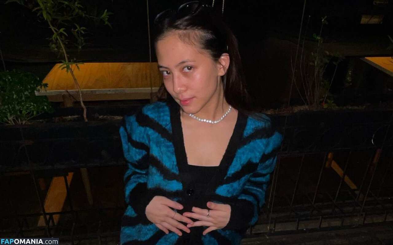 Zara Adhisty Nago OnlyFans  Przeciekłe zdjęcie #2