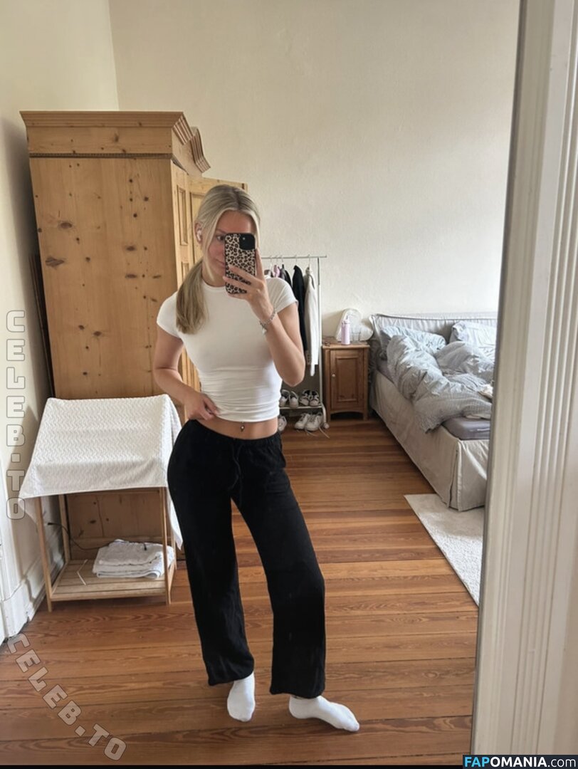 Zarah Ellen / zarah.ellen / zarah_eln Nago OnlyFans  Przeciekłe zdjęcie #1