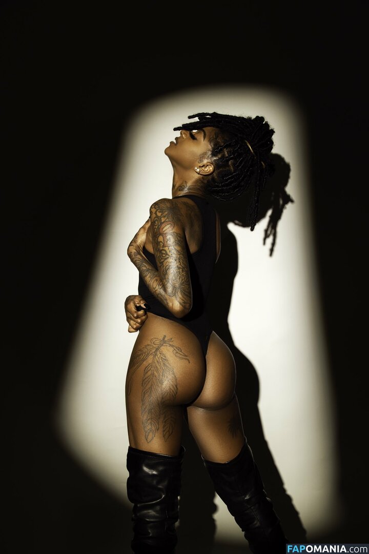 Zaria Linton / ZariaFknLinton / zarialinton Nago OnlyFans  Przeciekłe zdjęcie #6