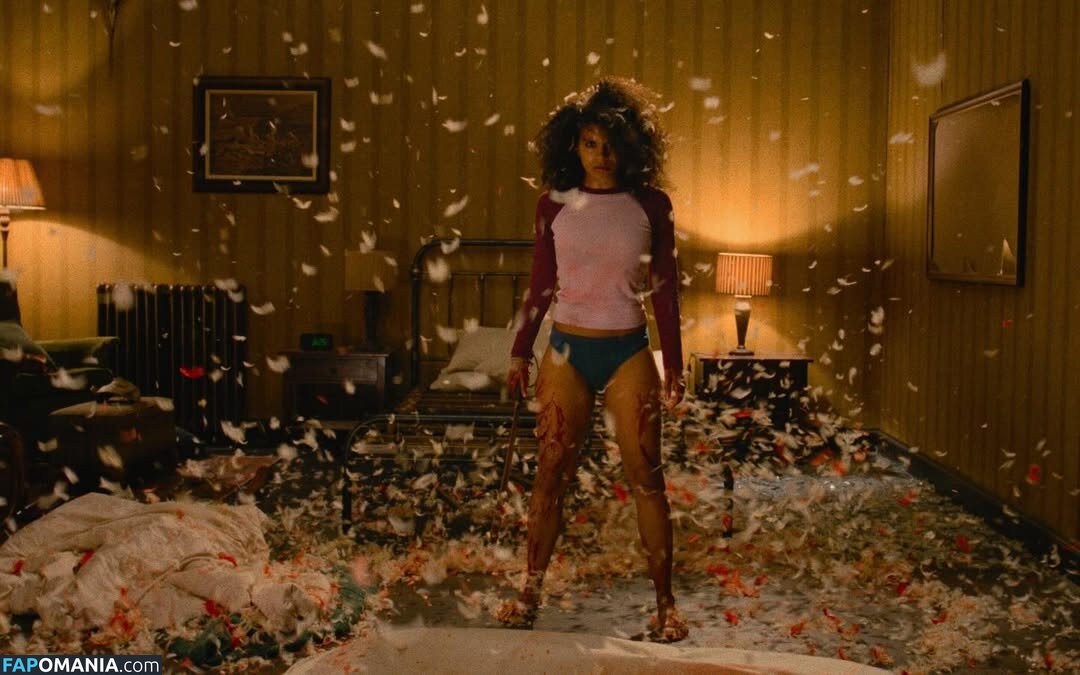 Zazie Beetz / zaziebeetz Nago OnlyFans  Przeciekłe zdjęcie #1