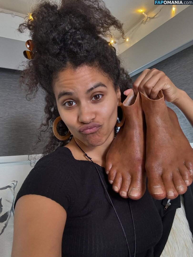 Zazie Beetz / zaziebeetz Nago OnlyFans  Przeciekłe zdjęcie #9