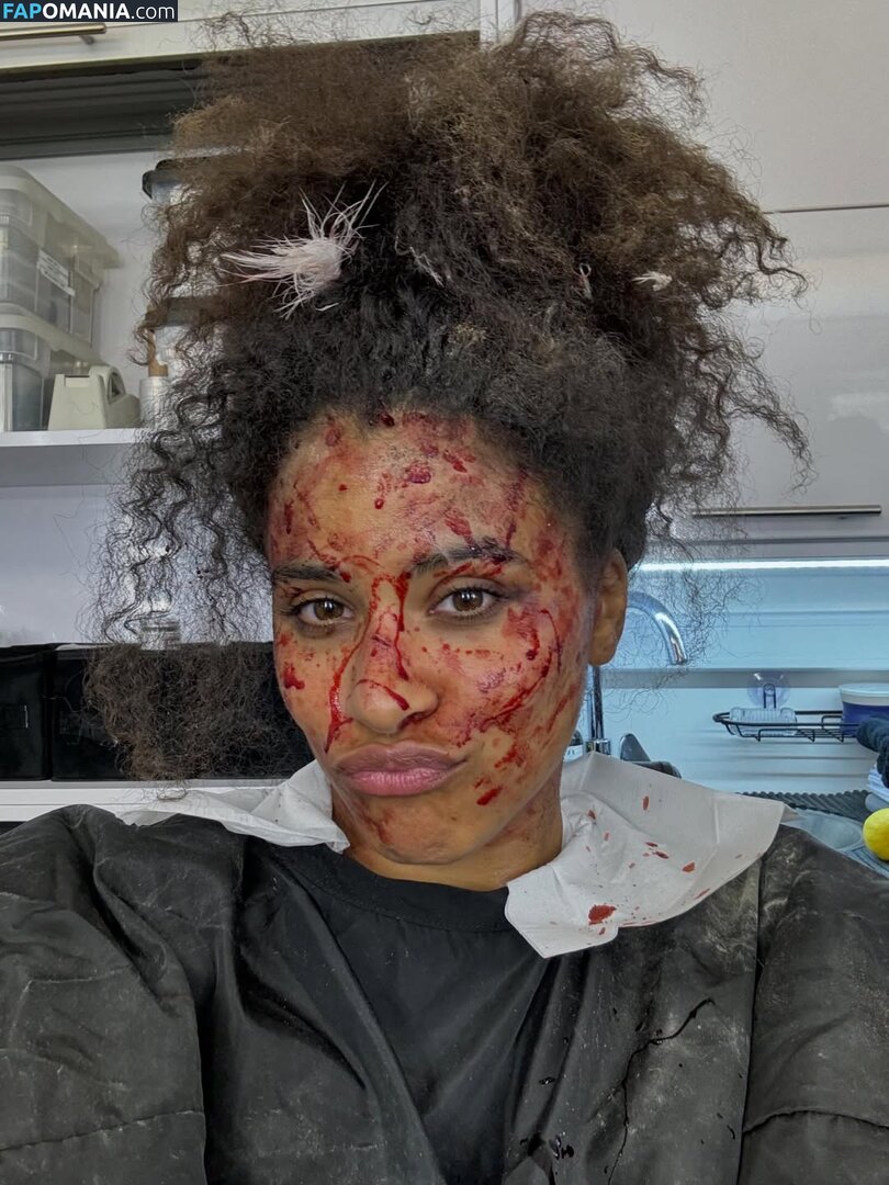 Zazie Beetz / zaziebeetz Nago OnlyFans  Przeciekłe zdjęcie #10