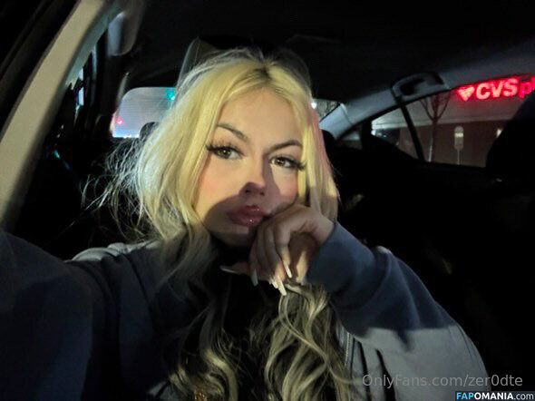 zer0._tw0.__ / zer0dte Nago OnlyFans  Przeciekłe zdjęcie #4