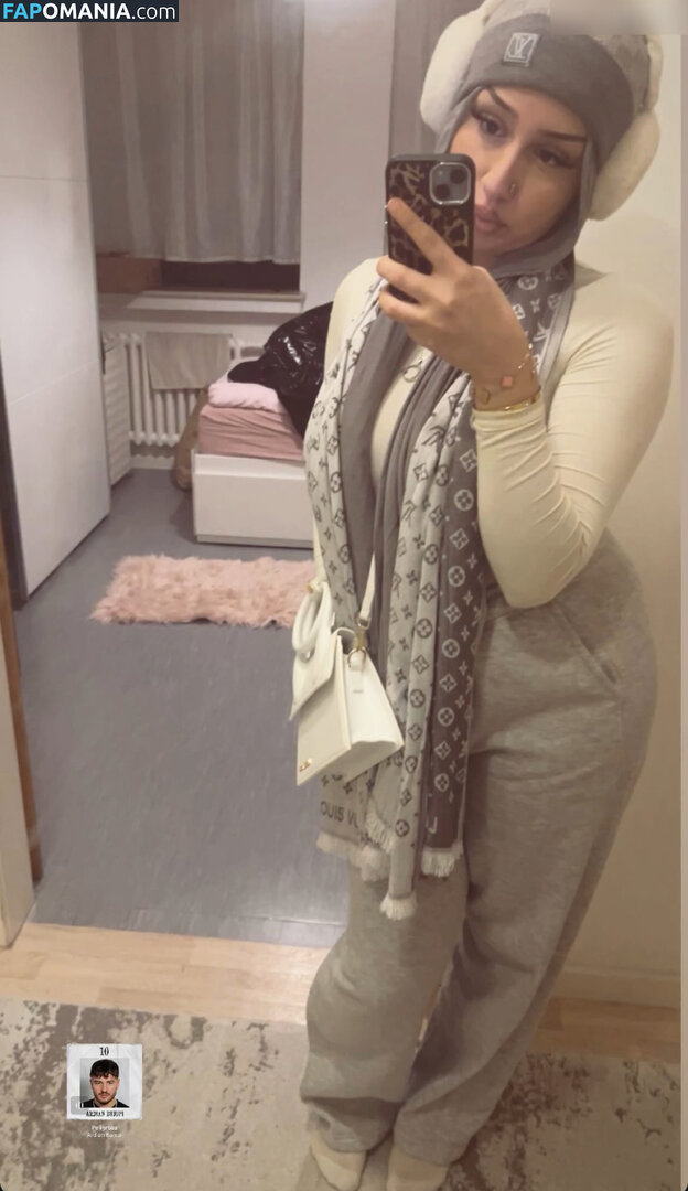 Zeynohijabi Nago OnlyFans  Przeciekłe zdjęcie #8
