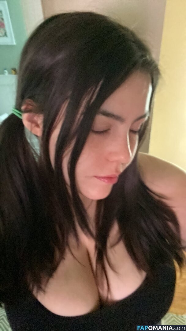 Zobug / snaiIgirl / zobug_ Nago OnlyFans  Przeciekłe zdjęcie #1