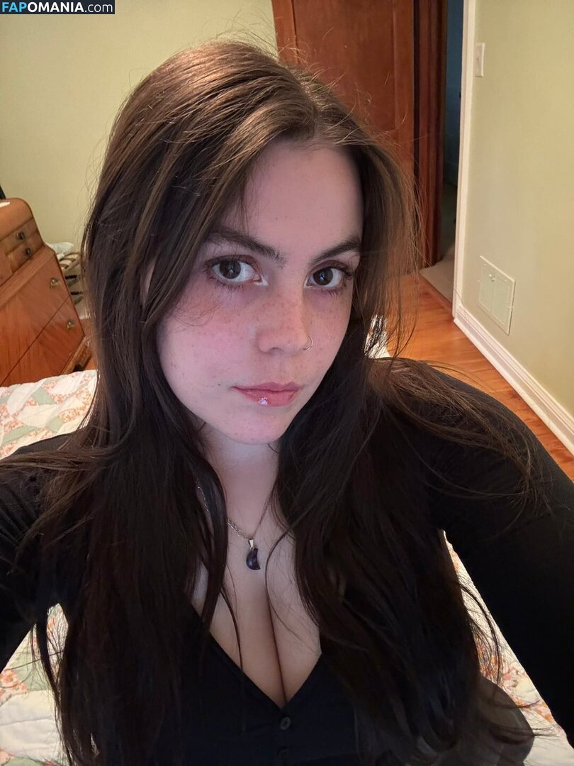 Zobug / snaiIgirl / zobug_ Nago OnlyFans  Przeciekłe zdjęcie #12