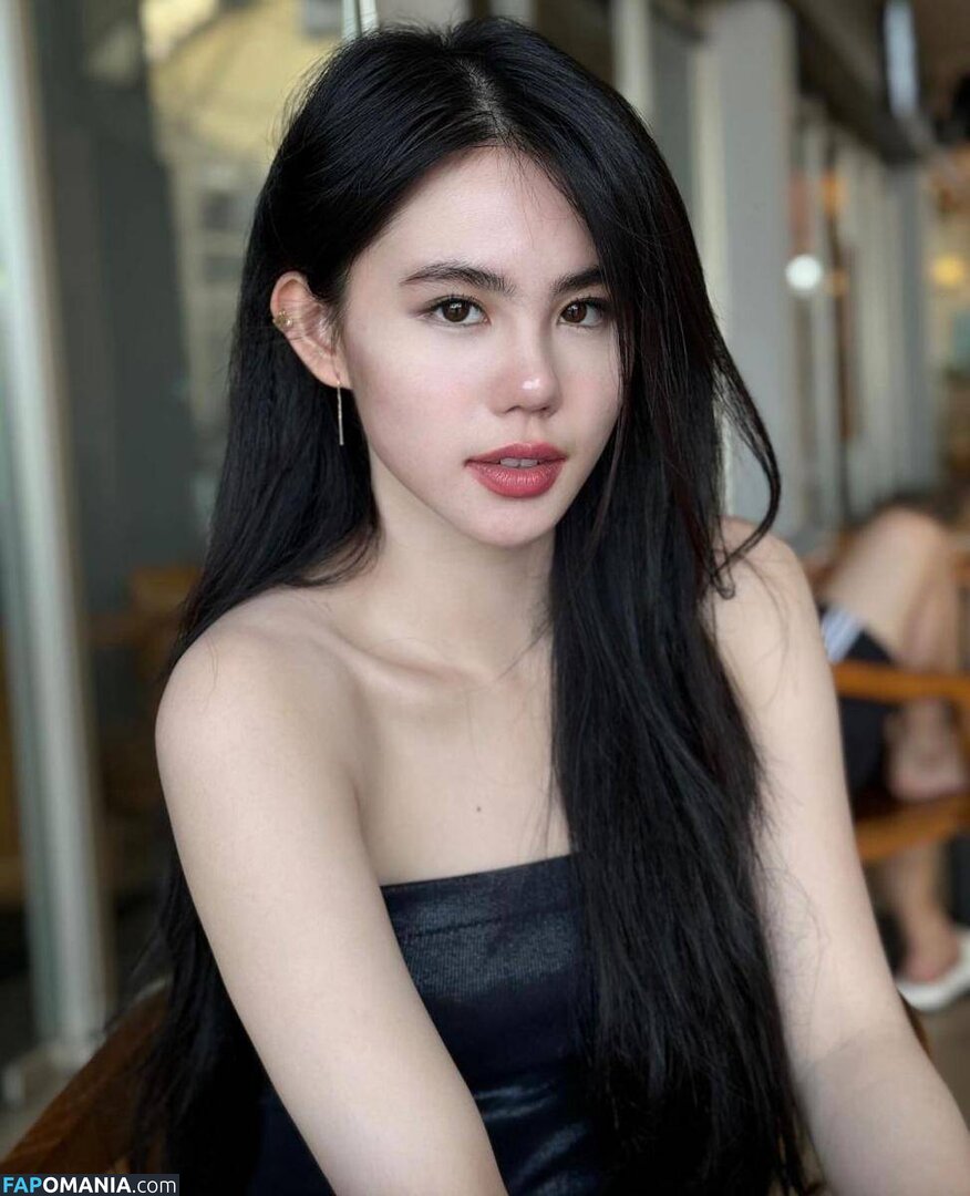 Zoe Levana Nago OnlyFans  Przeciekłe zdjęcie #1