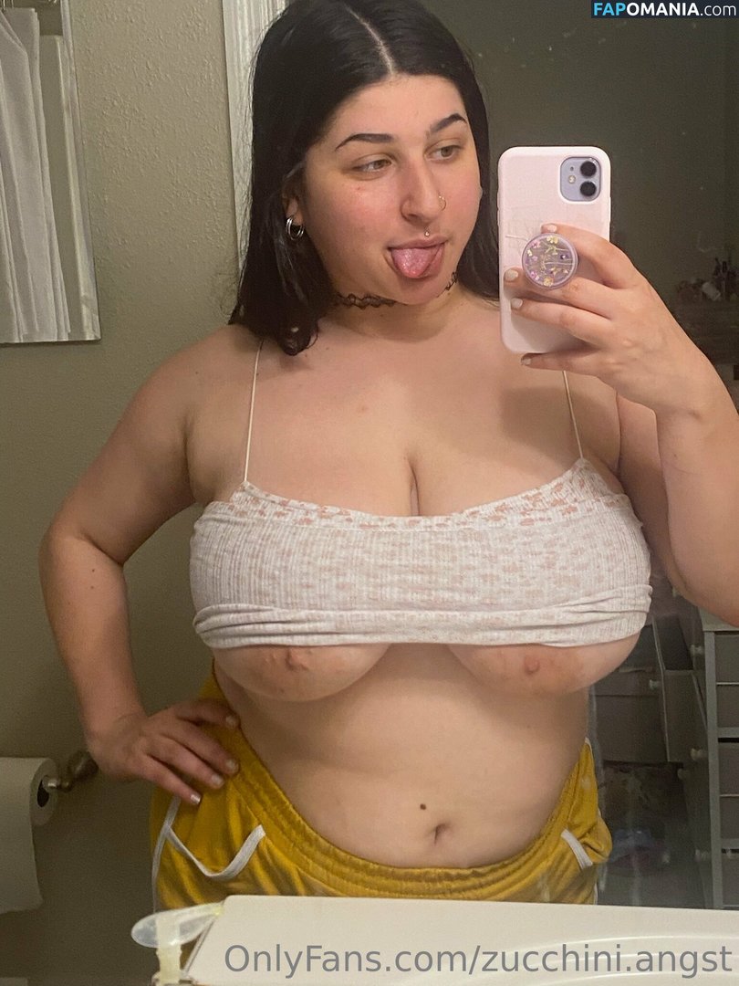 Zucchini Angst / zucchini.angst Nago OnlyFans  Przeciekłe zdjęcie #3